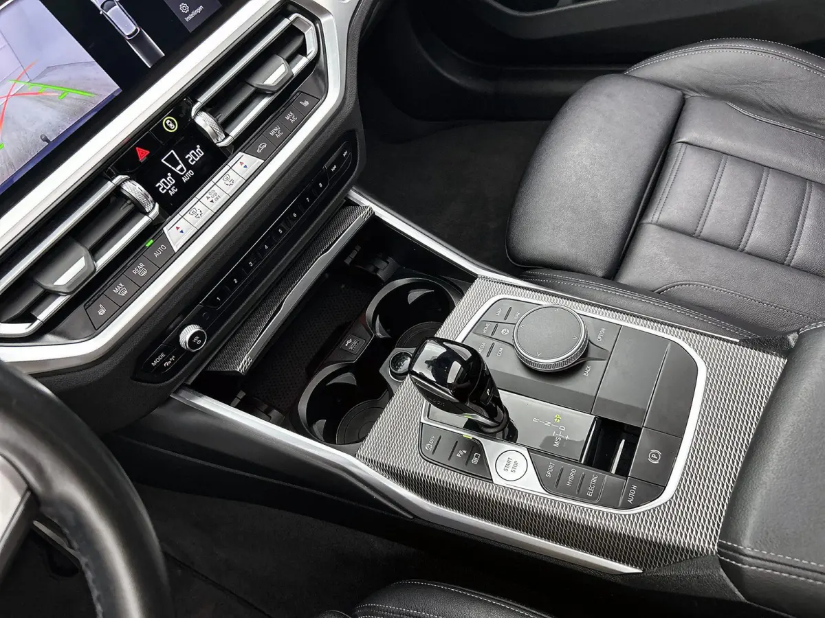 320e | M-SPORT | PANORAMADAK | STOELVERWARMING | NAVIGATIE | LEDER | ELEKTRISCHE ACHTERKLEP | ELEKTRISCHE STOEL |