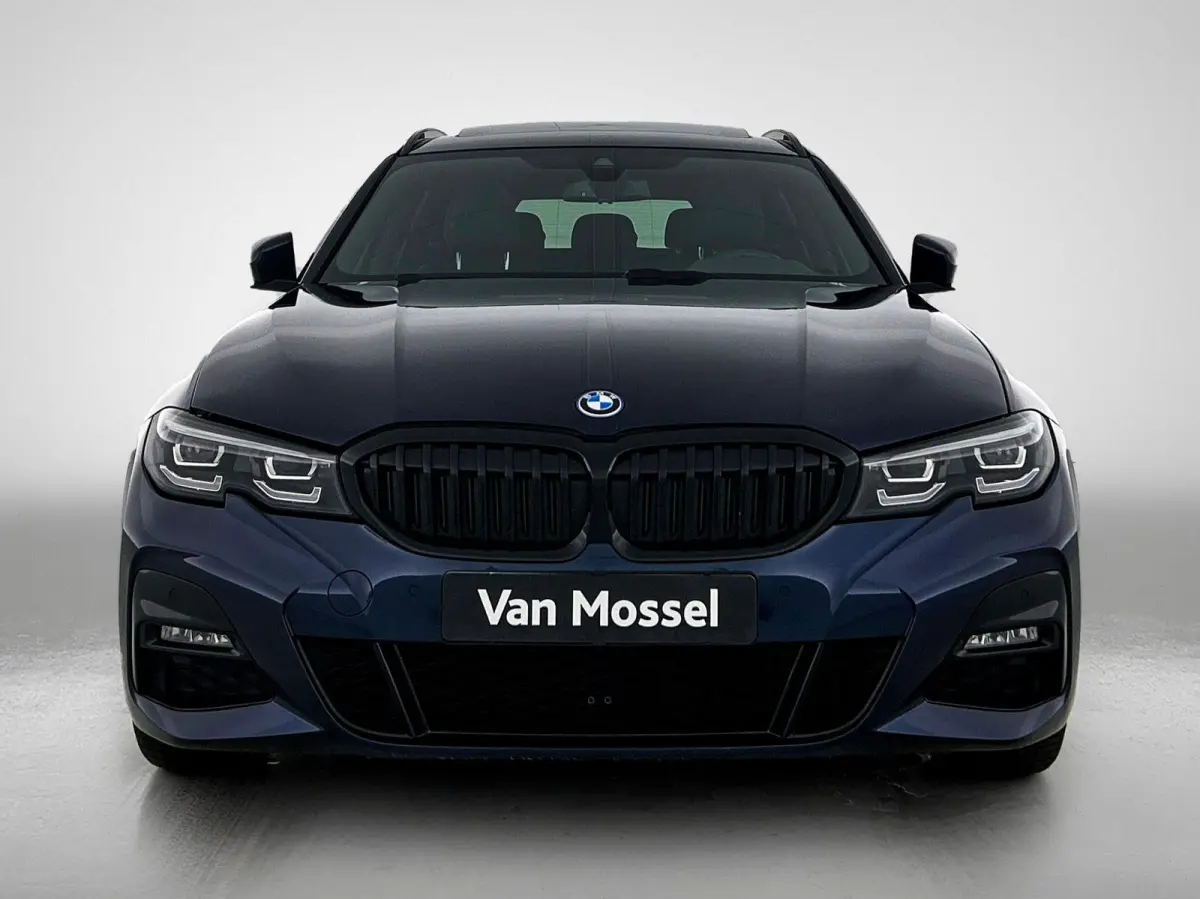 320e | M-SPORT | PANORAMADAK | STOELVERWARMING | NAVIGATIE | LEDER | ELEKTRISCHE ACHTERKLEP | ELEKTRISCHE STOEL |