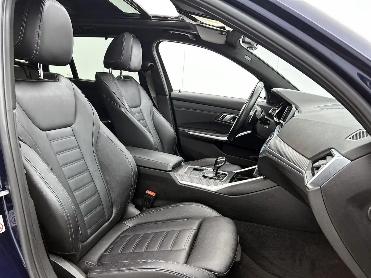 320e | M-SPORT | PANORAMADAK | STOELVERWARMING | NAVIGATIE | LEDER | ELEKTRISCHE ACHTERKLEP | ELEKTRISCHE STOEL |