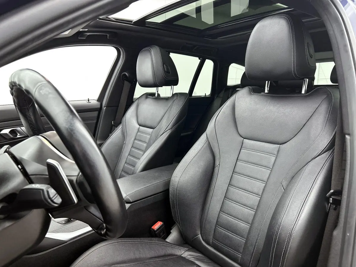 320e | M-SPORT | PANORAMADAK | STOELVERWARMING | NAVIGATIE | LEDER | ELEKTRISCHE ACHTERKLEP | ELEKTRISCHE STOEL |