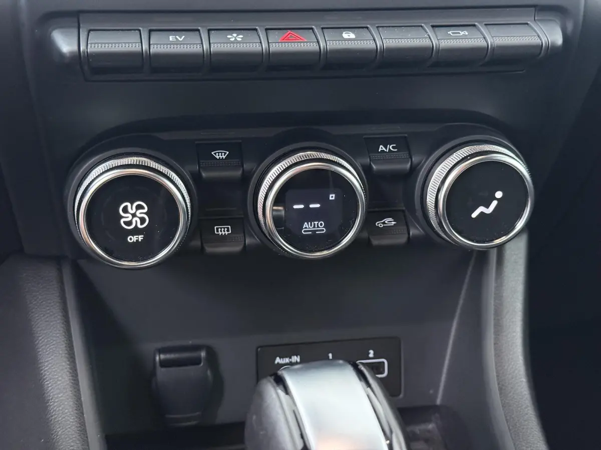 E-Tech Plug-in Hybrid 160 Intens | Automaat | Achteruitrijcamera | CarPlay | Trekhaak |