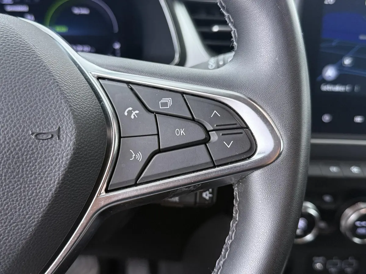 E-Tech Plug-in Hybrid 160 Intens | Automaat | Achteruitrijcamera | CarPlay | Trekhaak |