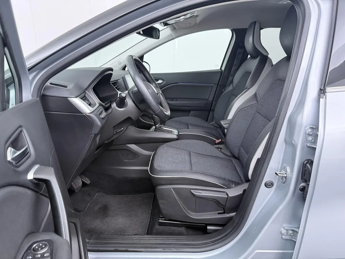 E-Tech Plug-in Hybrid 160 Intens | Automaat | Achteruitrijcamera | CarPlay | Trekhaak |