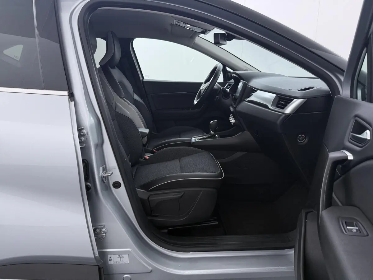 E-Tech Plug-in Hybrid 160 Intens | Automaat | Achteruitrijcamera | CarPlay | Trekhaak |
