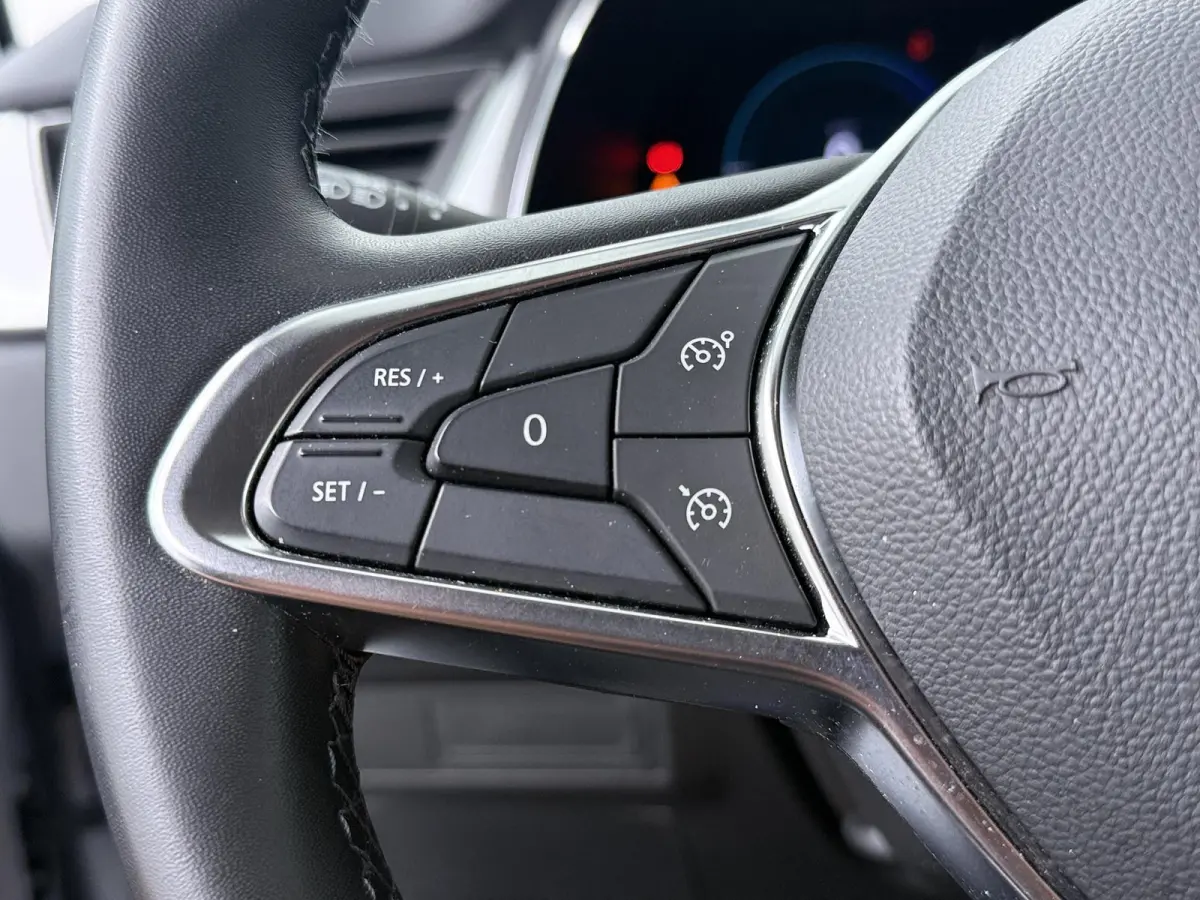 E-Tech Plug-in Hybrid 160 Intens | Automaat | Achteruitrijcamera | CarPlay | Trekhaak |