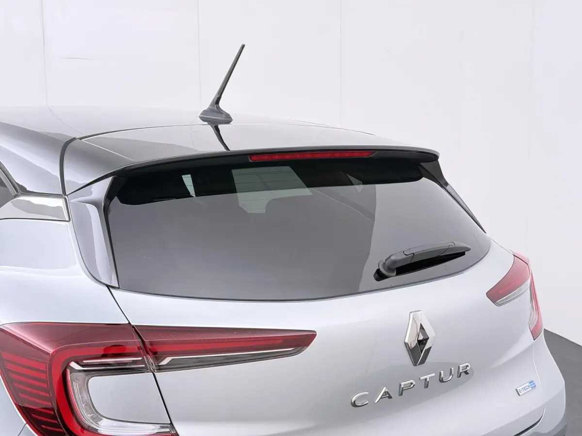 E-Tech Plug-in Hybrid 160 Intens | Automaat | Achteruitrijcamera | CarPlay | Trekhaak |