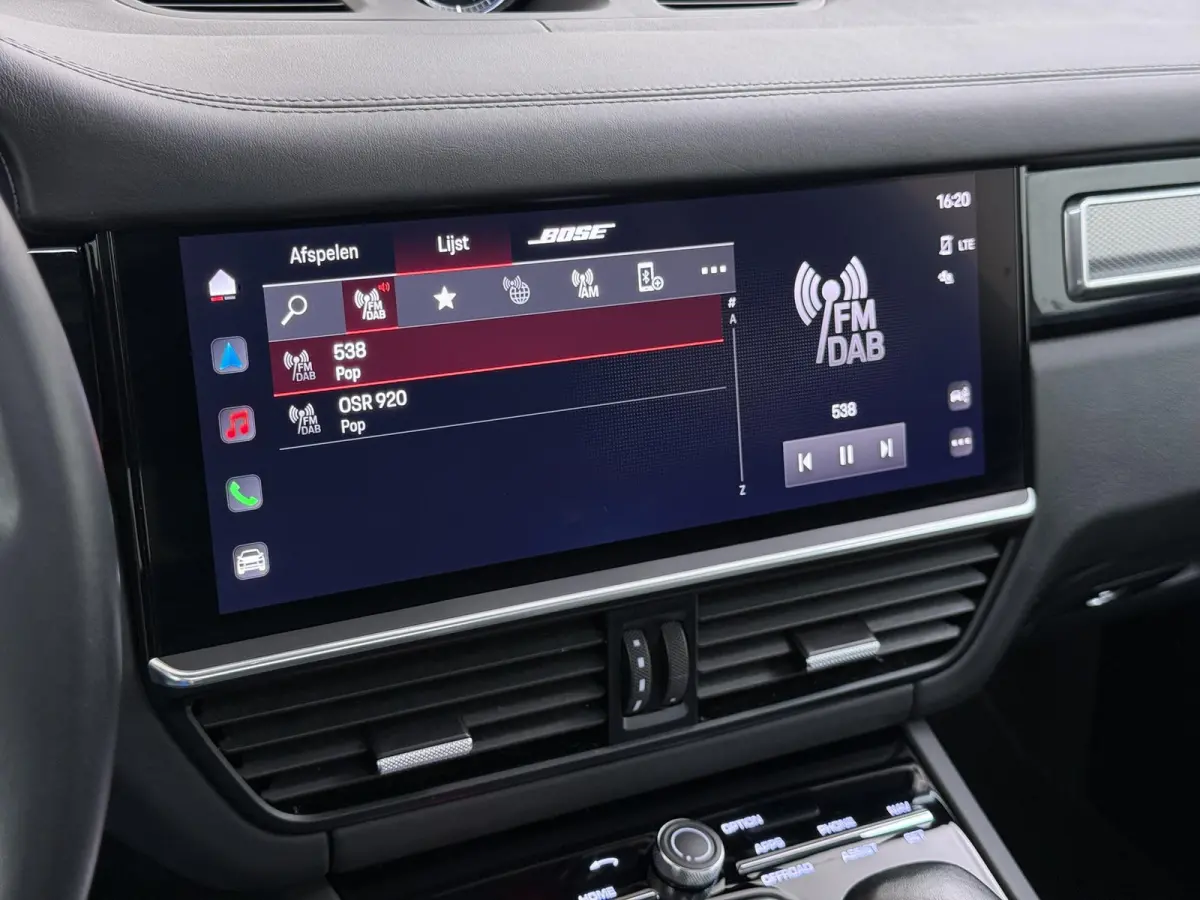 3.0 E-Hybrid Platinum Edition VAN:74.900,- VOOR:69.877,- UW HERFSTVOORDEEL:5.023,- MEM. SEATS | Luchtvering | pano | stoelverwarming + verkoeling | 360 camera | Bose | sportchrono | mega kna