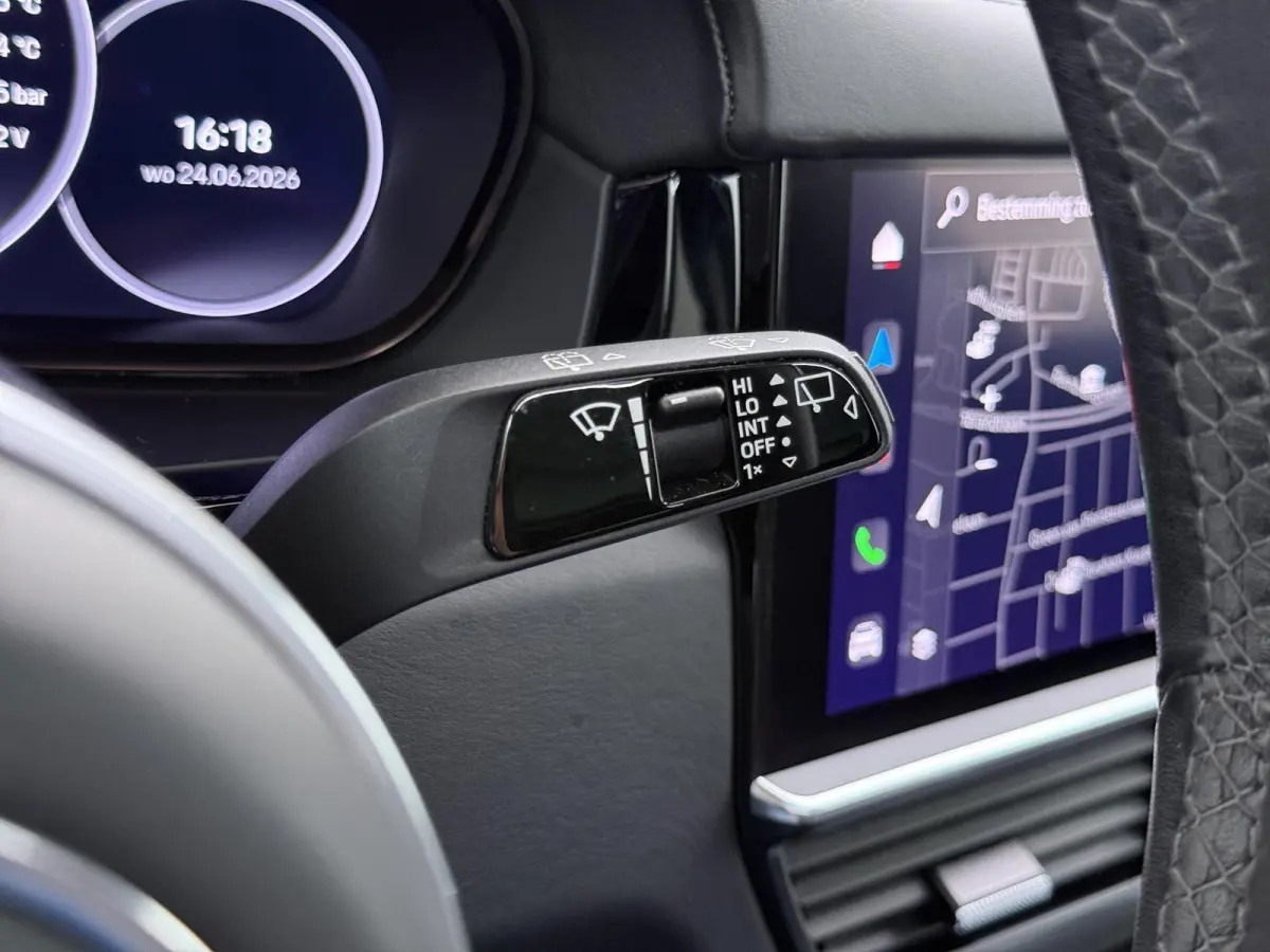 3.0 E-Hybrid Platinum Edition VAN:74.900,- VOOR:69.877,- UW HERFSTVOORDEEL:5.023,- MEM. SEATS | Luchtvering | pano | stoelverwarming + verkoeling | 360 camera | Bose | sportchrono | mega kna