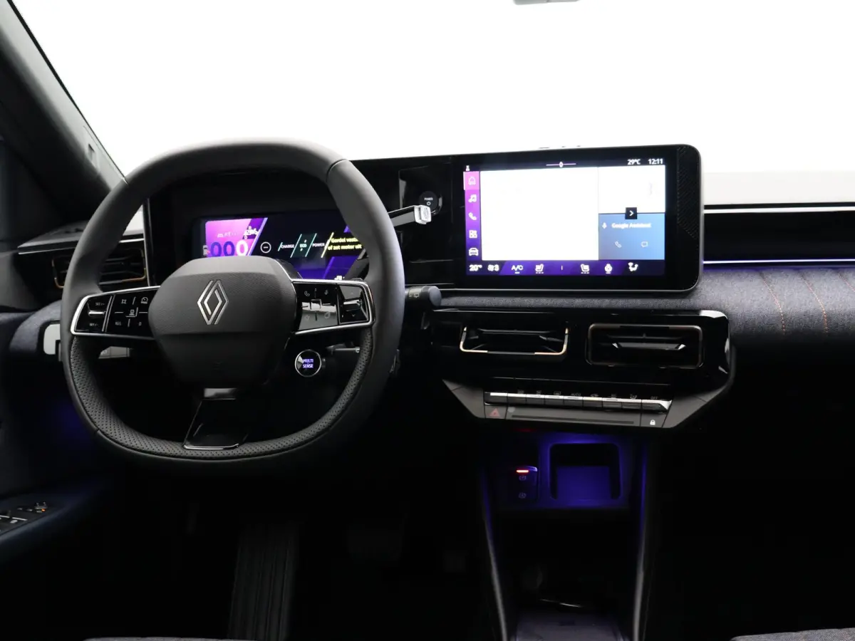 comfort range techno 52 kWh | Vijf jaar garantie | Stoel- en stuurwielverwarming | Adaptieve cruise control | 18" Lichtmetalen velgen |