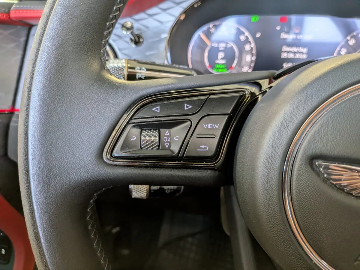 4.0 V8 Hybrid Mulliner First 1 Edition