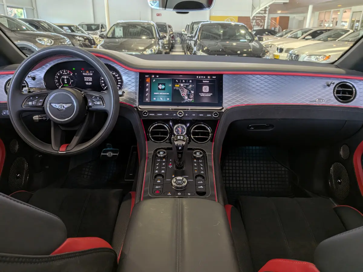 4.0 V8 Hybrid Mulliner First 1 Edition