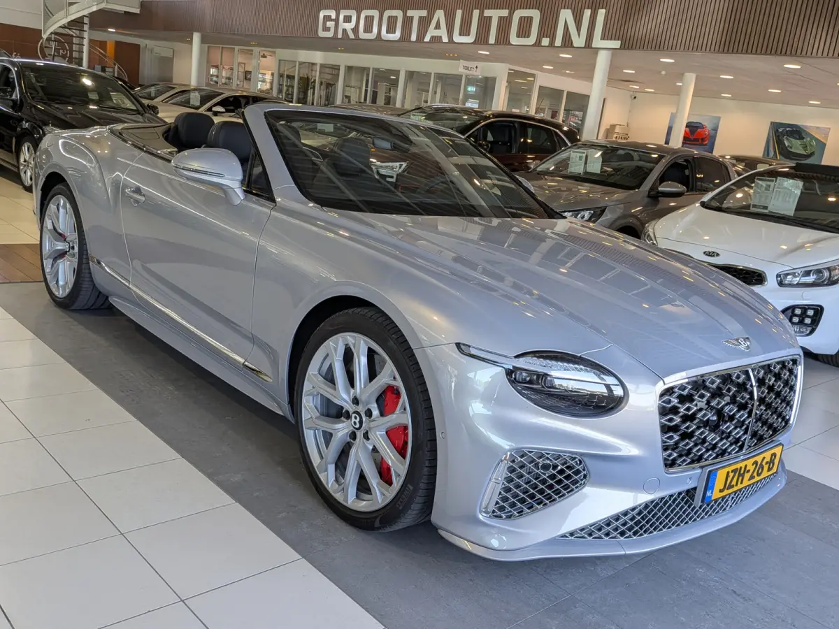 4.0 V8 Hybrid Mulliner First 1 Edition