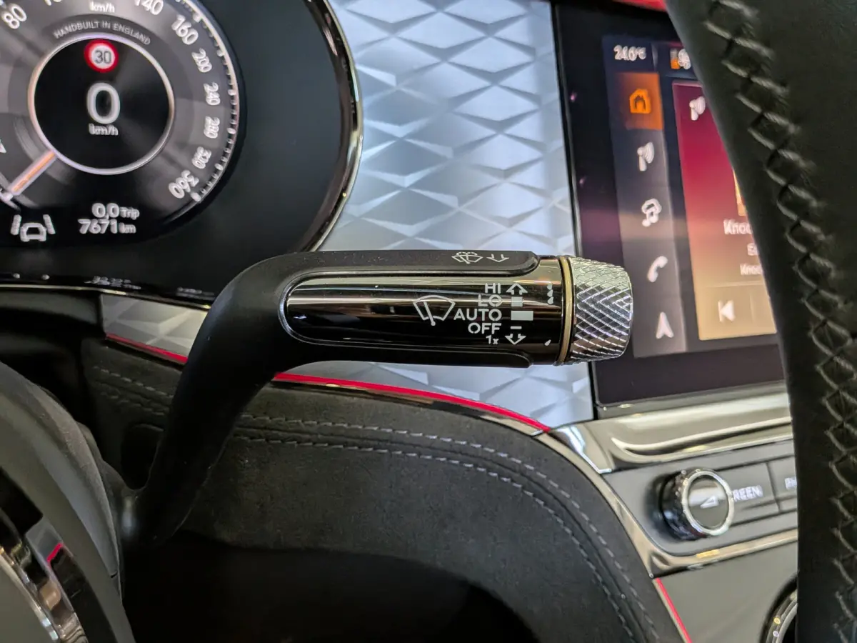 4.0 V8 Hybrid Mulliner First 1 Edition