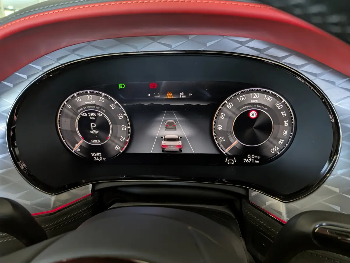 4.0 V8 Hybrid Mulliner First 1 Edition