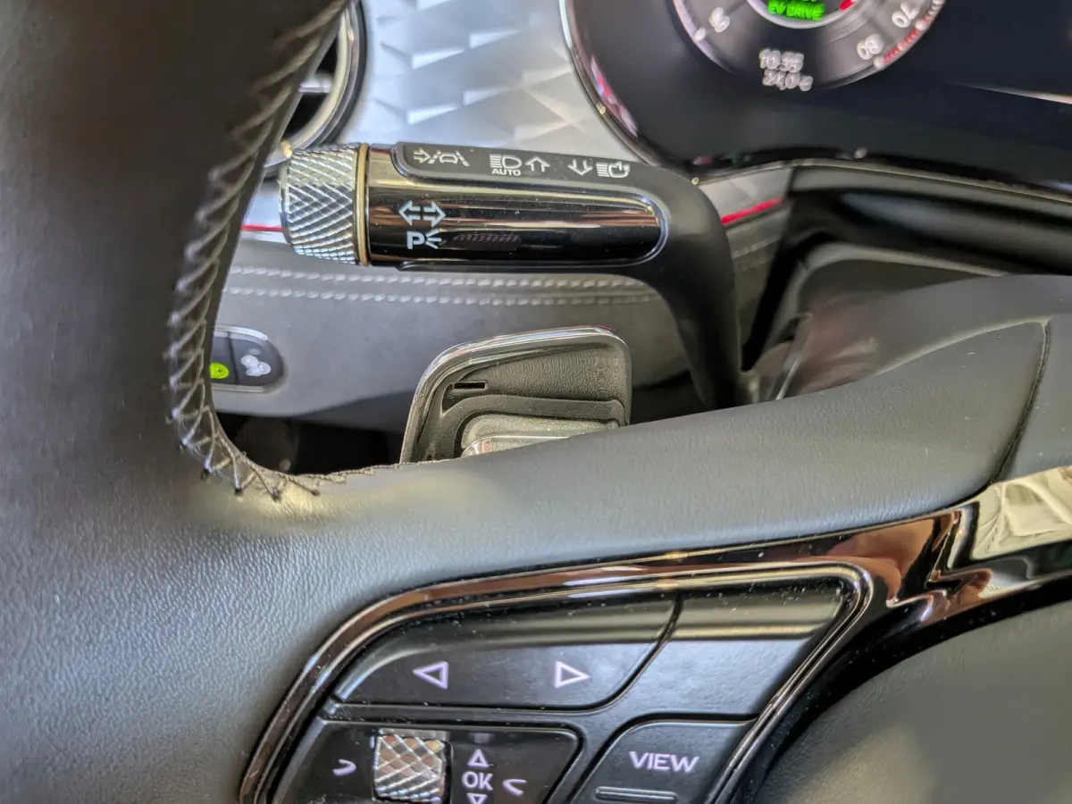 4.0 V8 Hybrid Mulliner First 1 Edition