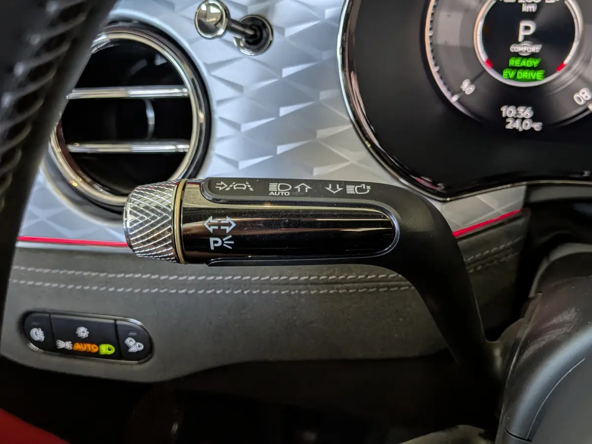4.0 V8 Hybrid Mulliner First 1 Edition