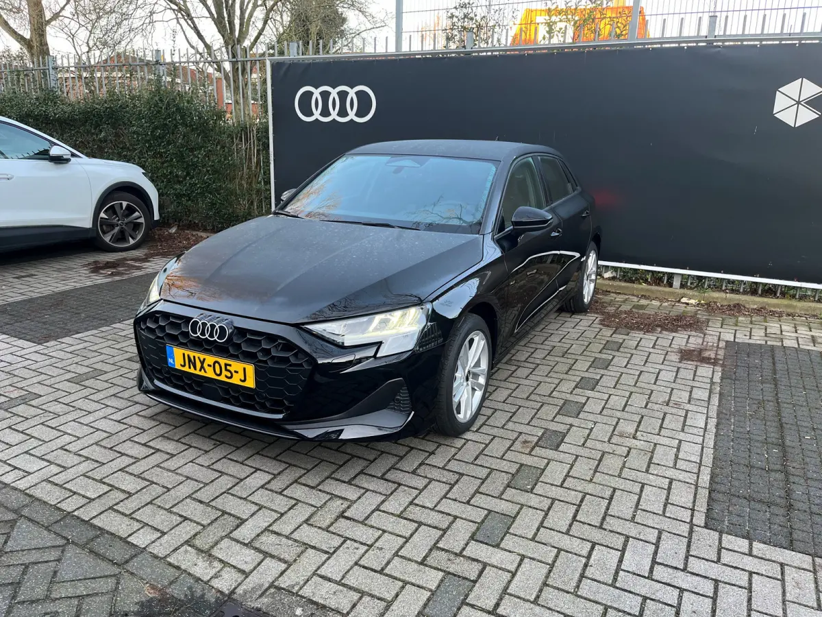 30 TFSI Pro Line Carplay | Cruisecontrol | Parkeersensoren V & A | 17 inch