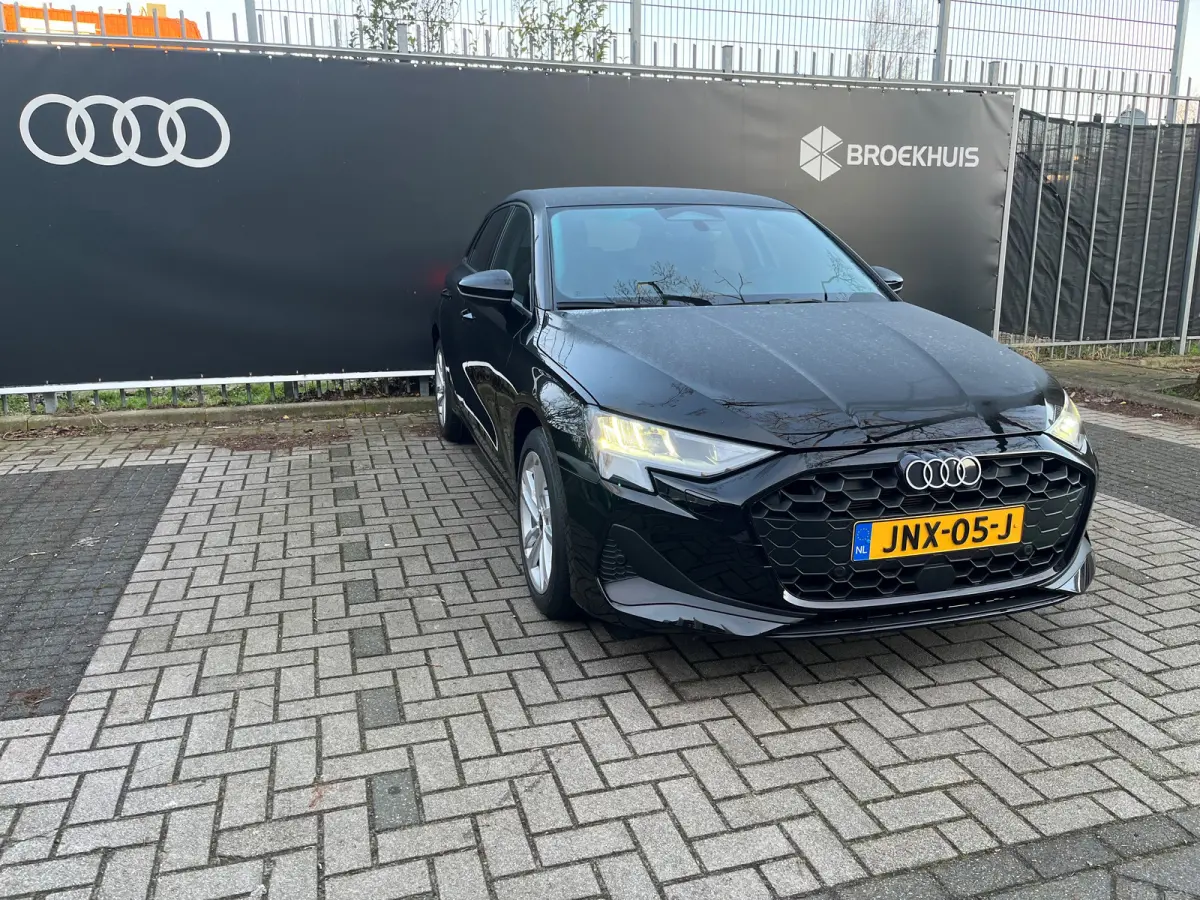 30 TFSI Pro Line Carplay | Cruisecontrol | Parkeersensoren V & A | 17 inch