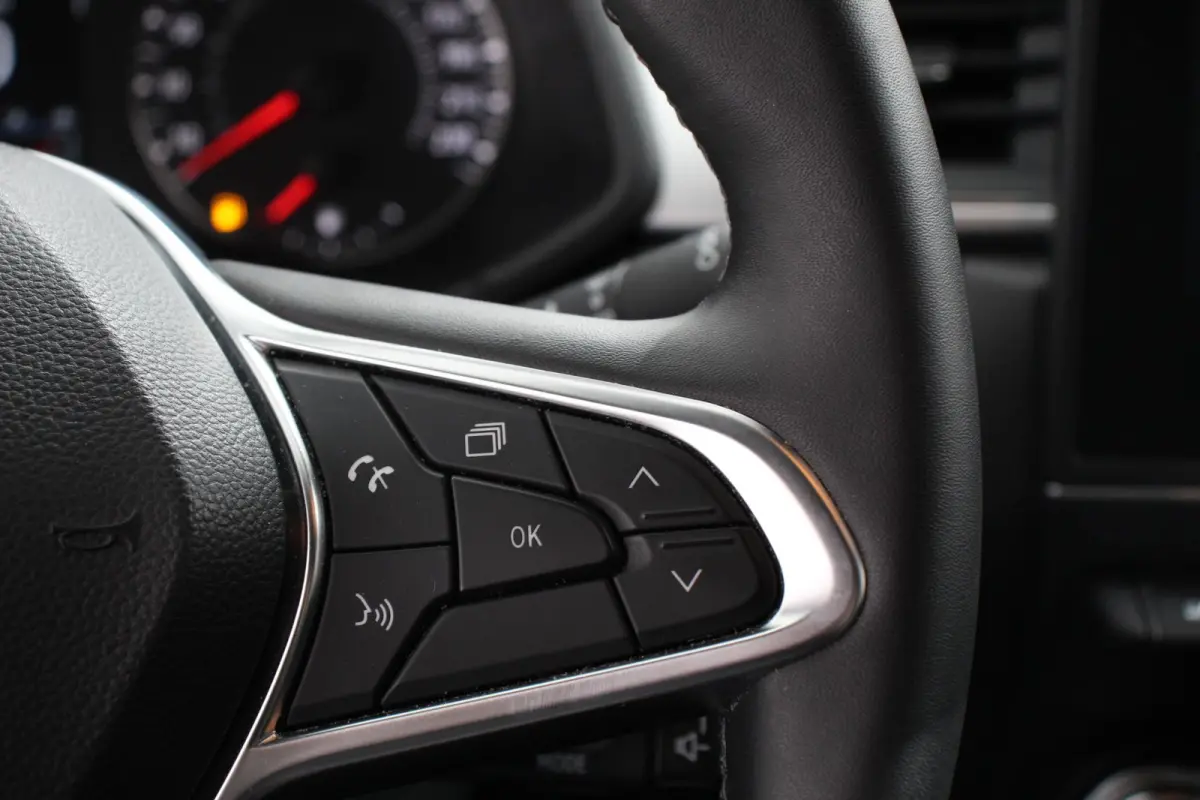 1.0 TCe 100 Zen Navigatie Cruise Control Lane Assist Stoelverwarming Parkeersensoren Spiegel Pakket
