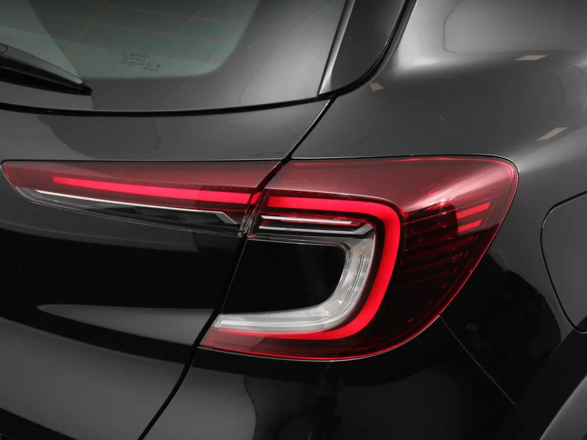 1.0 TCe 100 Zen Navigatie Cruise Control Lane Assist Stoelverwarming Parkeersensoren Spiegel Pakket