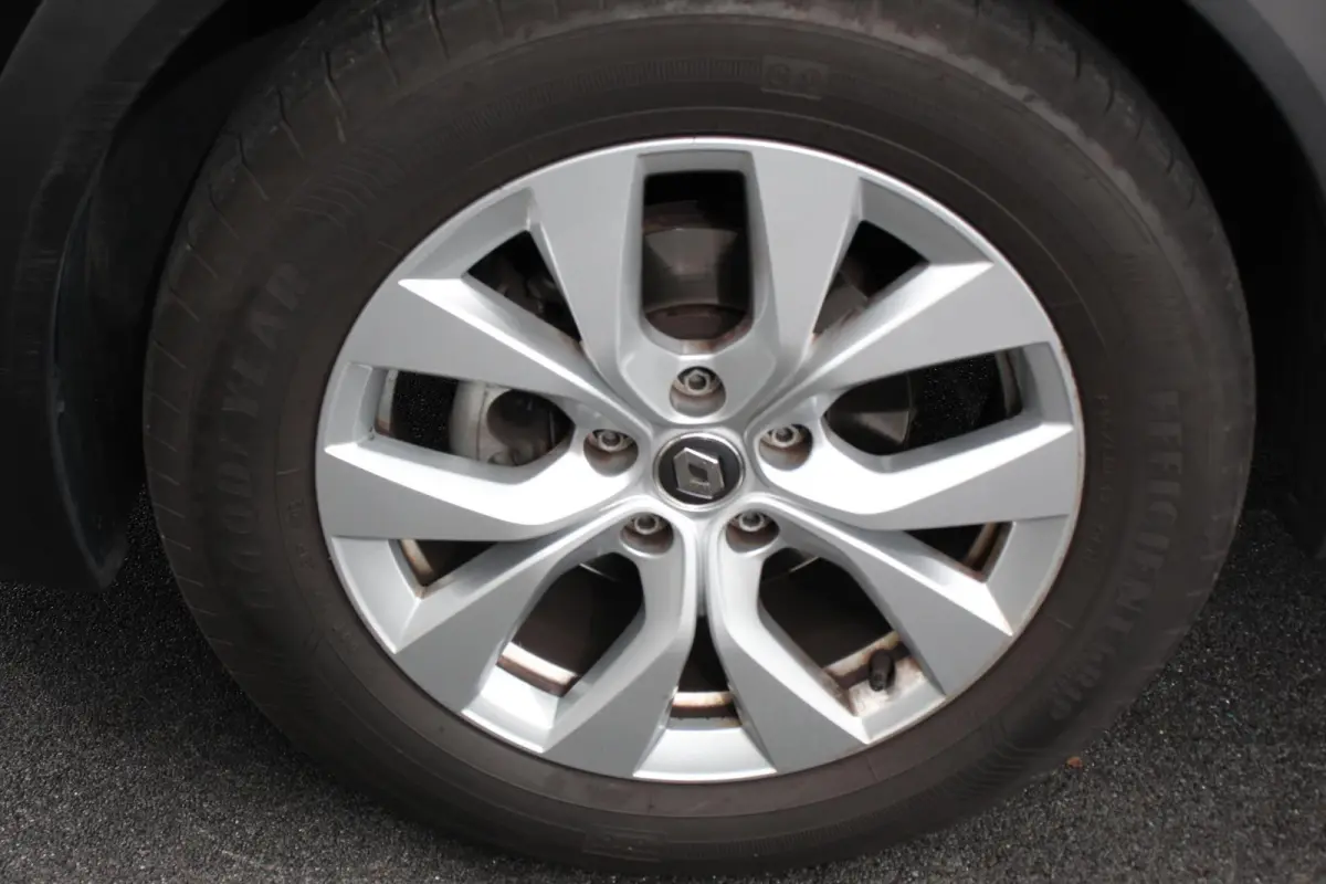 1.0 TCe 100 Zen Navigatie Cruise Control Lane Assist Stoelverwarming Parkeersensoren Spiegel Pakket