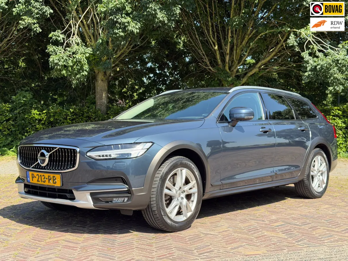 2.0 T5 AWD Ocean Race, 250PK, Trekhaak, BLISS, Pilot Assist, CarPlay