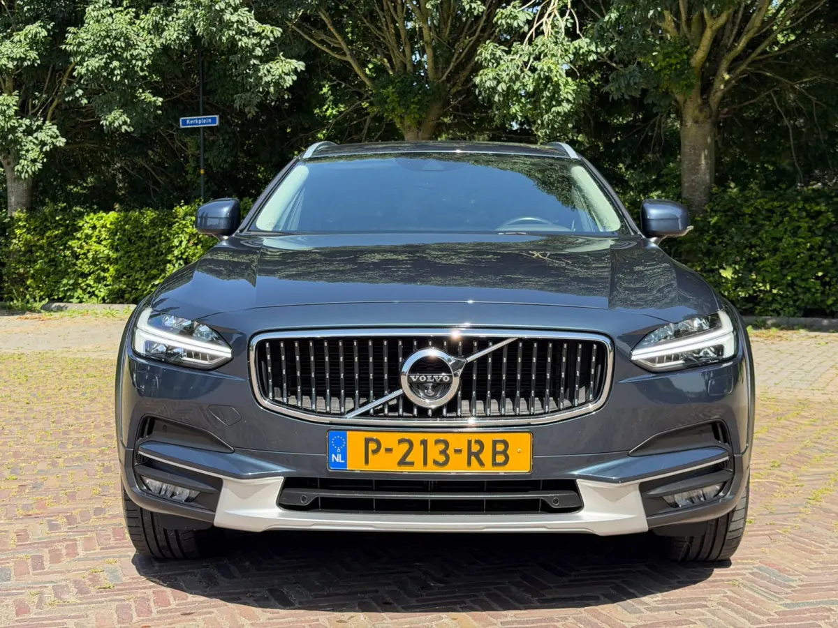 2.0 T5 AWD Ocean Race, 250PK, Trekhaak, BLISS, Pilot Assist, CarPlay