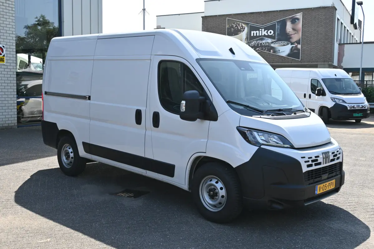 L2H2 2.2 MultiJet 140 pk 3.5t Camera, Cruise control, 270 Graden deuren