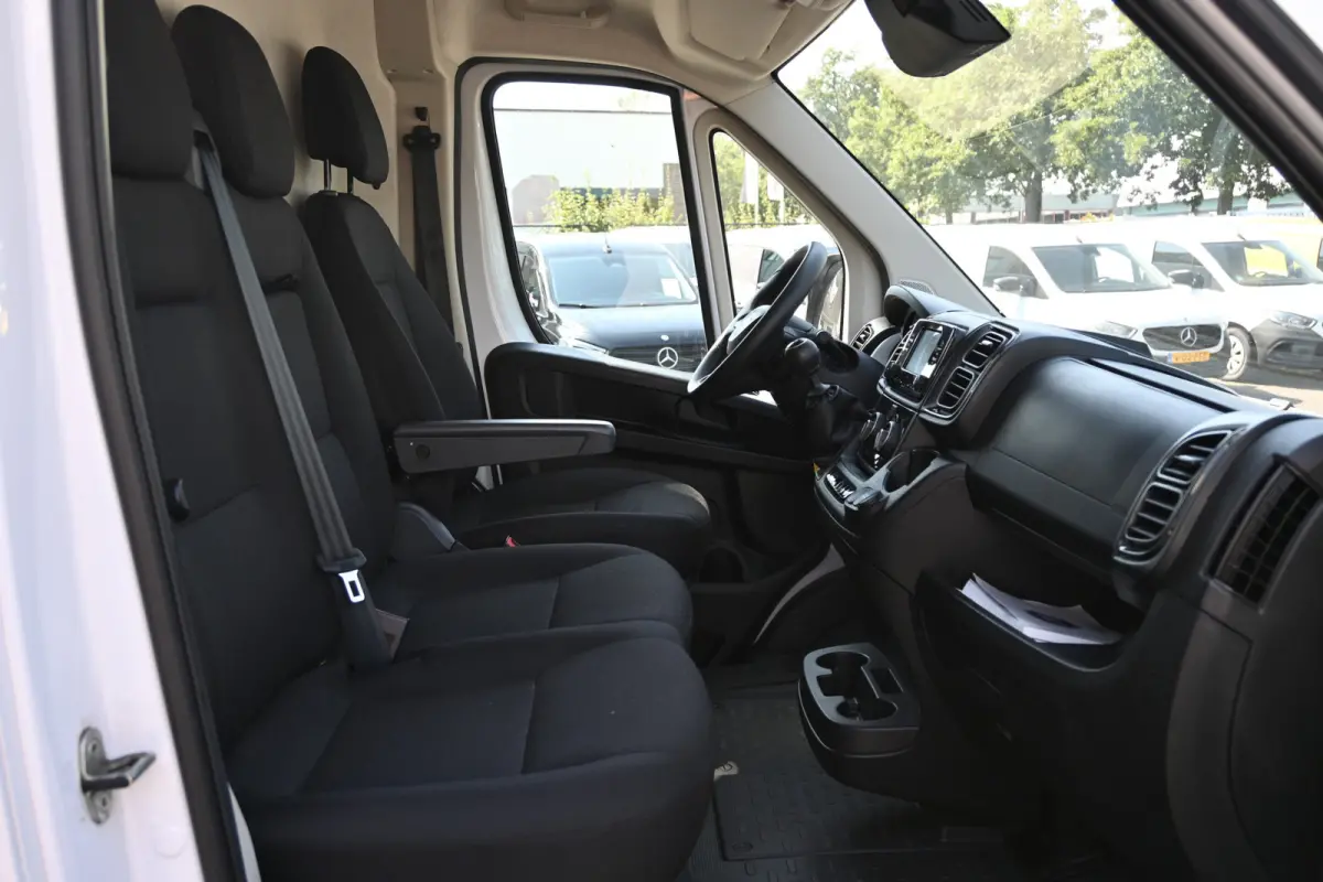 L2H2 2.2 MultiJet 140 pk 3.5t Camera, Cruise control, 270 Graden deuren