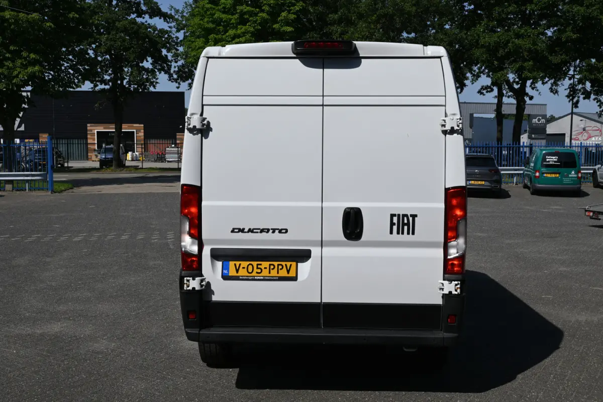 L2H2 2.2 MultiJet 140 pk 3.5t Camera, Cruise control, 270 Graden deuren