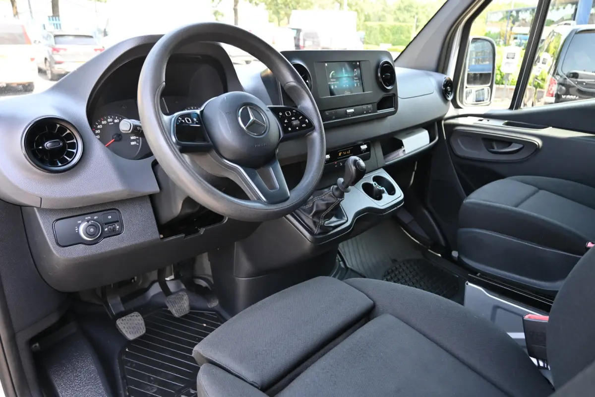 315 CDI L2H1 RWD Geveerde stoel, Apple Carplay/Android Auto, Trekhaak