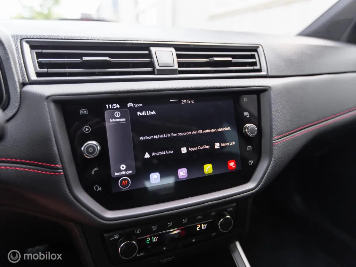 1.0 TSI FR Business Intense|Orig. NL|Handgeschakeld|Carplay|Camera|Led|Adapt. cruise|