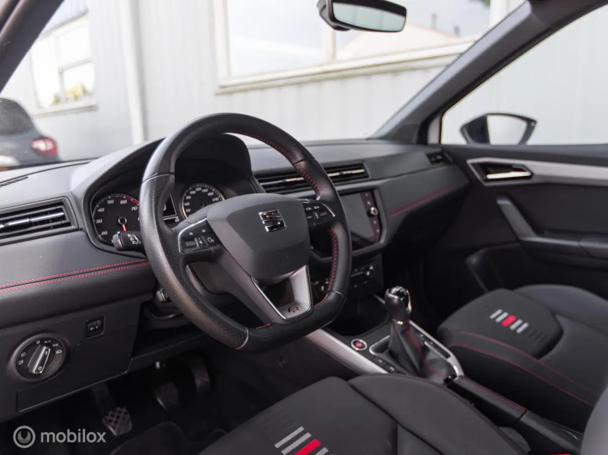 1.0 TSI FR Business Intense|Orig. NL|Handgeschakeld|Carplay|Camera|Led|Adapt. cruise|