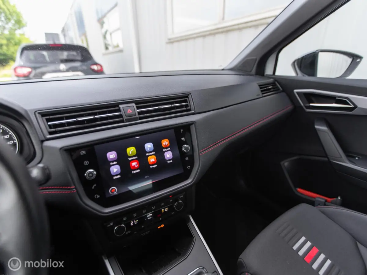 1.0 TSI FR Business Intense|Orig. NL|Handgeschakeld|Carplay|Camera|Led|Adapt. cruise|