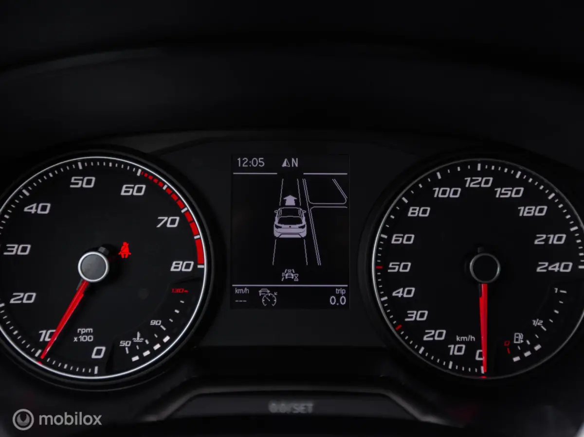 1.0 TSI FR Business Intense|Orig. NL|Handgeschakeld|Carplay|Camera|Led|Adapt. cruise|
