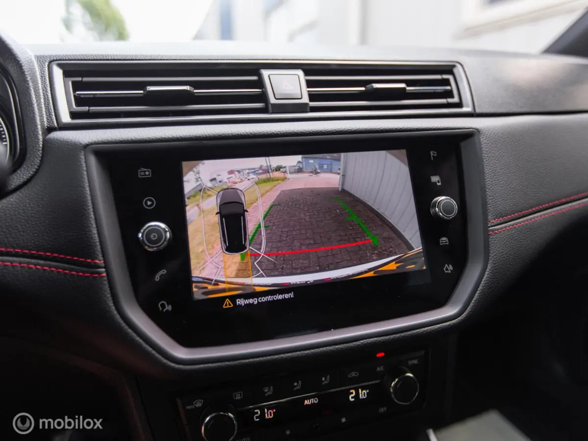 1.0 TSI FR Business Intense|Orig. NL|Handgeschakeld|Carplay|Camera|Led|Adapt. cruise|