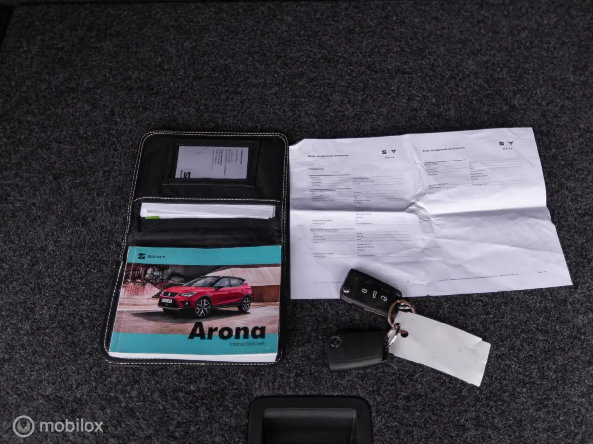1.0 TSI FR Business Intense|Orig. NL|Handgeschakeld|Carplay|Camera|Led|Adapt. cruise|