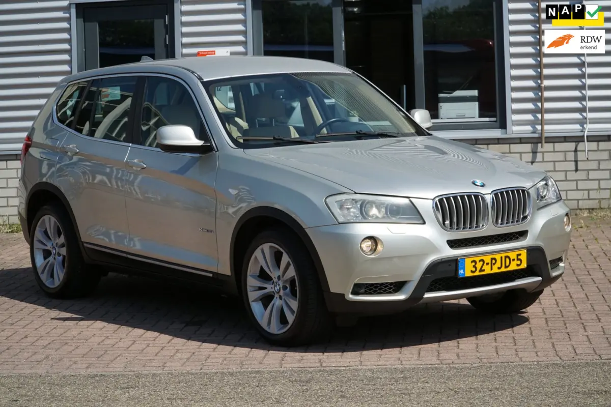 XDrive35i 6 CYLINDER High Executive HUD