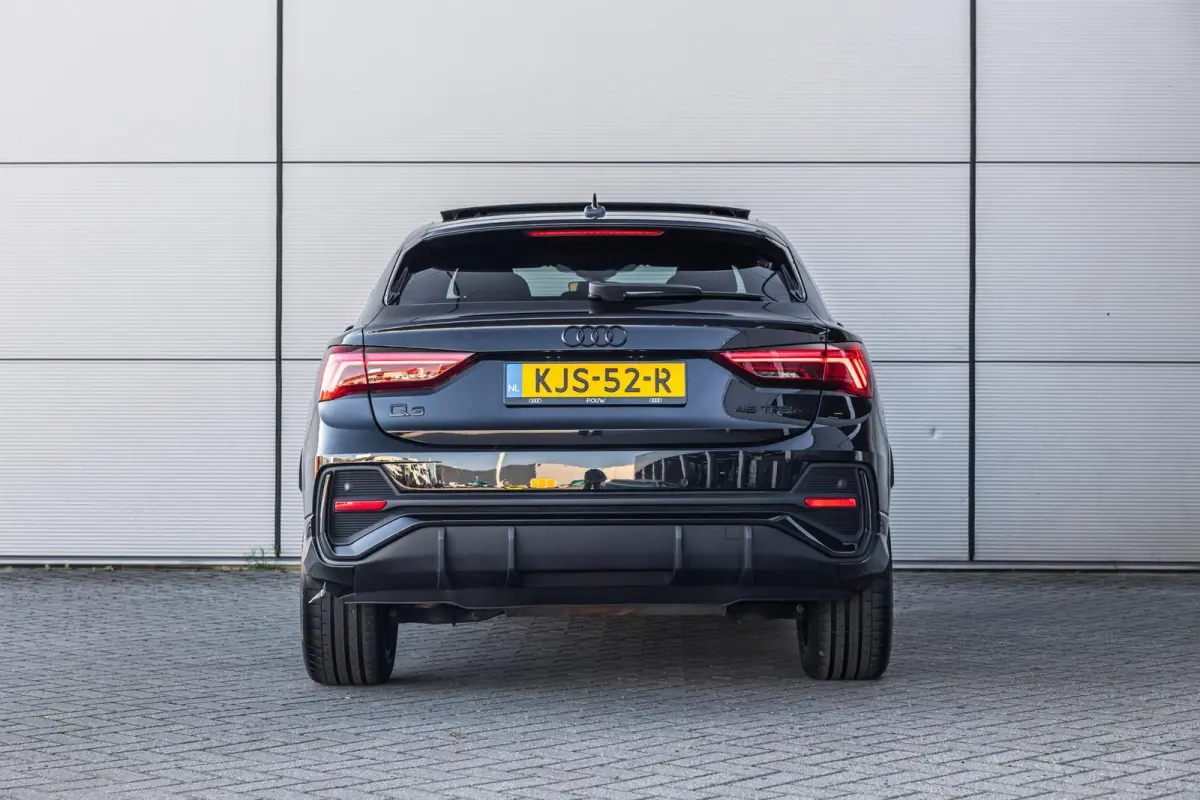 45 TFSIe 245pk S edition | Panoramadak | 19" Velgen | Stoelverwarming