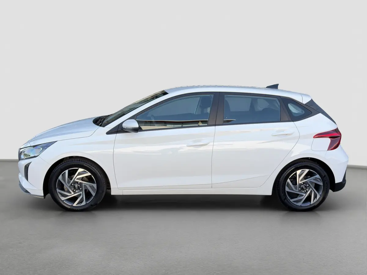 1.2 MPI 84pk Comfort | Airco | Camera | Carplay | Cruise control | Dodehoek detectie | Navigatie | Parkeersensoren | Digitaal cockpit | Lichtmetalen velgen