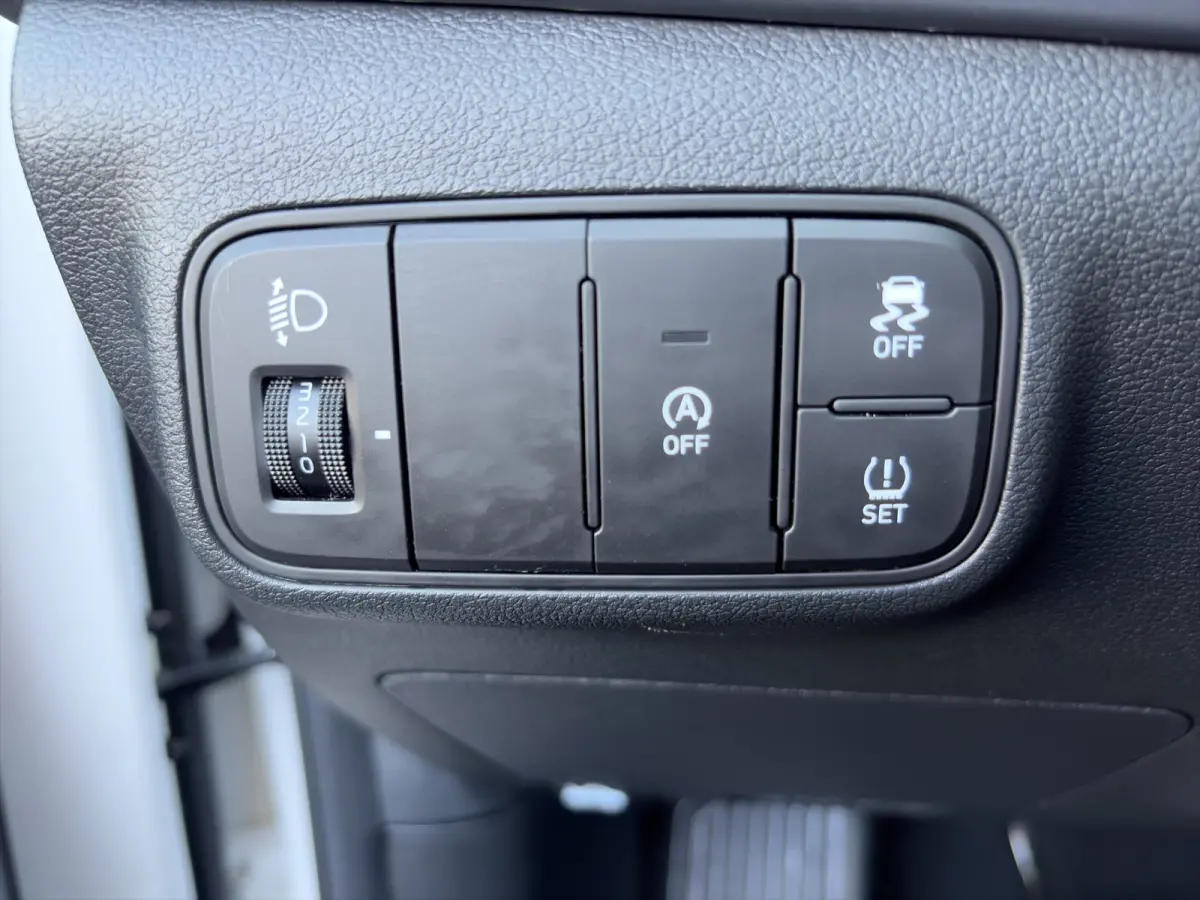 1.2 MPI 84pk Comfort | Airco | Camera | Carplay | Cruise control | Dodehoek detectie | Navigatie | Parkeersensoren | Digitaal cockpit | Lichtmetalen velgen