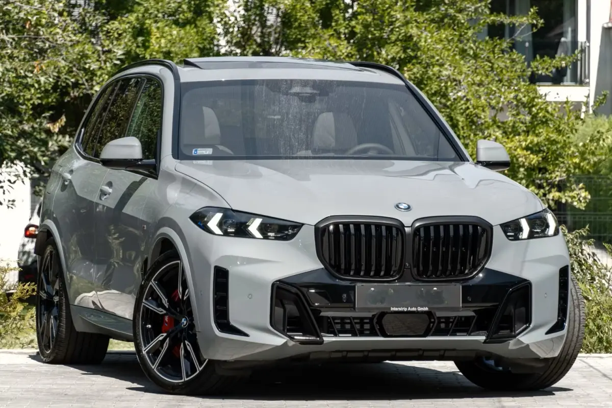 xDrive50e M-SPORT Pro ** LED, GRAU LEDER, NAVI+, PANORAMA, TREKH, 22-invh LMV, LUCHT ** Ex BMW - UNFALLFREI ** ** INFORMEER OOK NAAR ONZE AANTREKKELIJKE FINANCIAL-LEASE TARIEVEN **