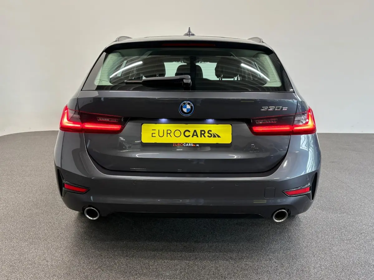 330e Sportline Automaat 292pk Airco Navi Carplay PDC VA Adaptive Cruise Control Stoel/Stuurwielverwarming Full LED BMW HiFi