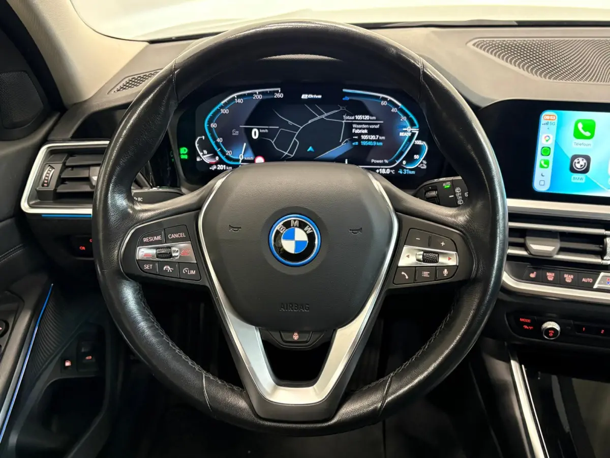 330e Sportline Automaat 292pk Airco Navi Carplay PDC VA Adaptive Cruise Control Stoel/Stuurwielverwarming Full LED BMW HiFi
