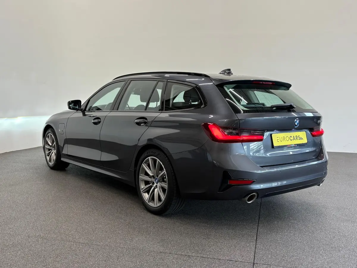 330e Sportline Automaat 292pk Airco Navi Carplay PDC VA Adaptive Cruise Control Stoel/Stuurwielverwarming Full LED BMW HiFi