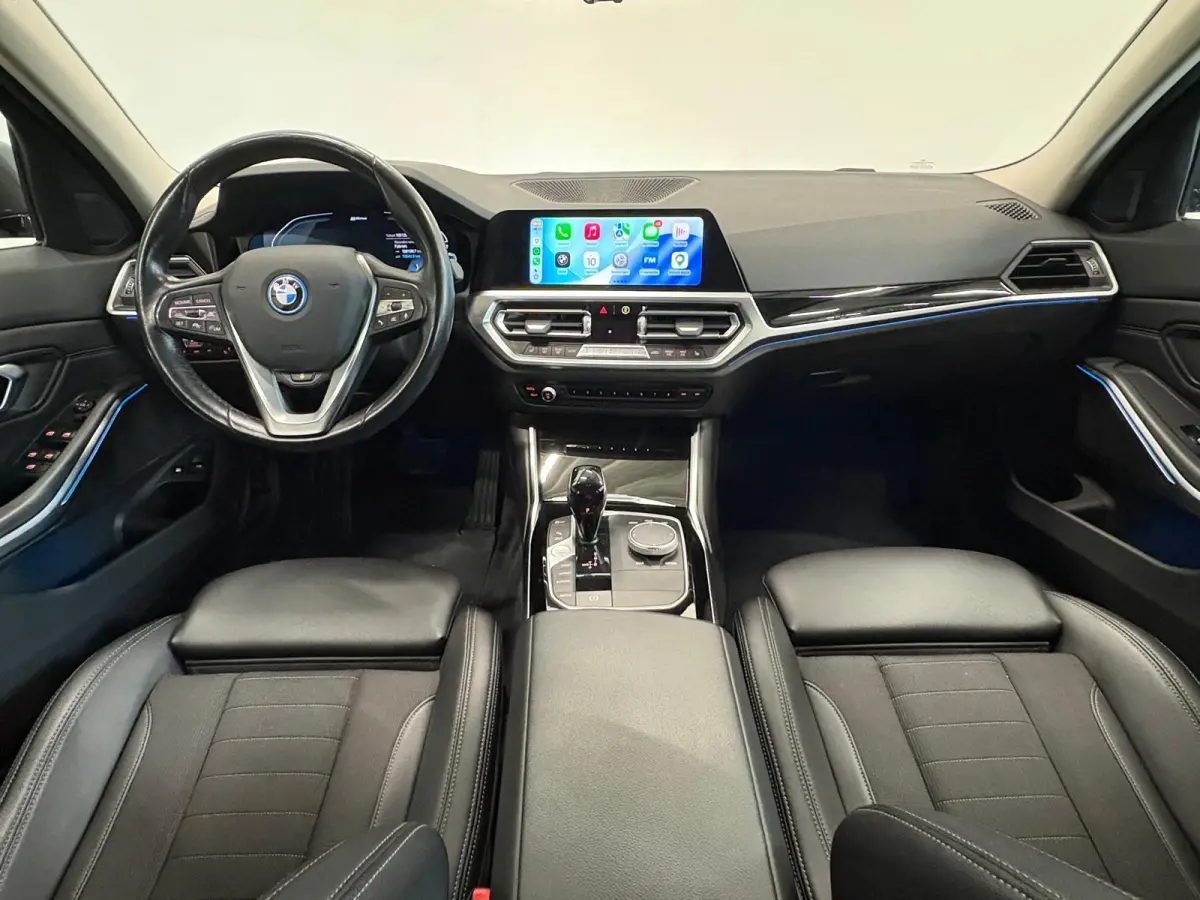 330e Sportline Automaat 292pk Airco Navi Carplay PDC VA Adaptive Cruise Control Stoel/Stuurwielverwarming Full LED BMW HiFi