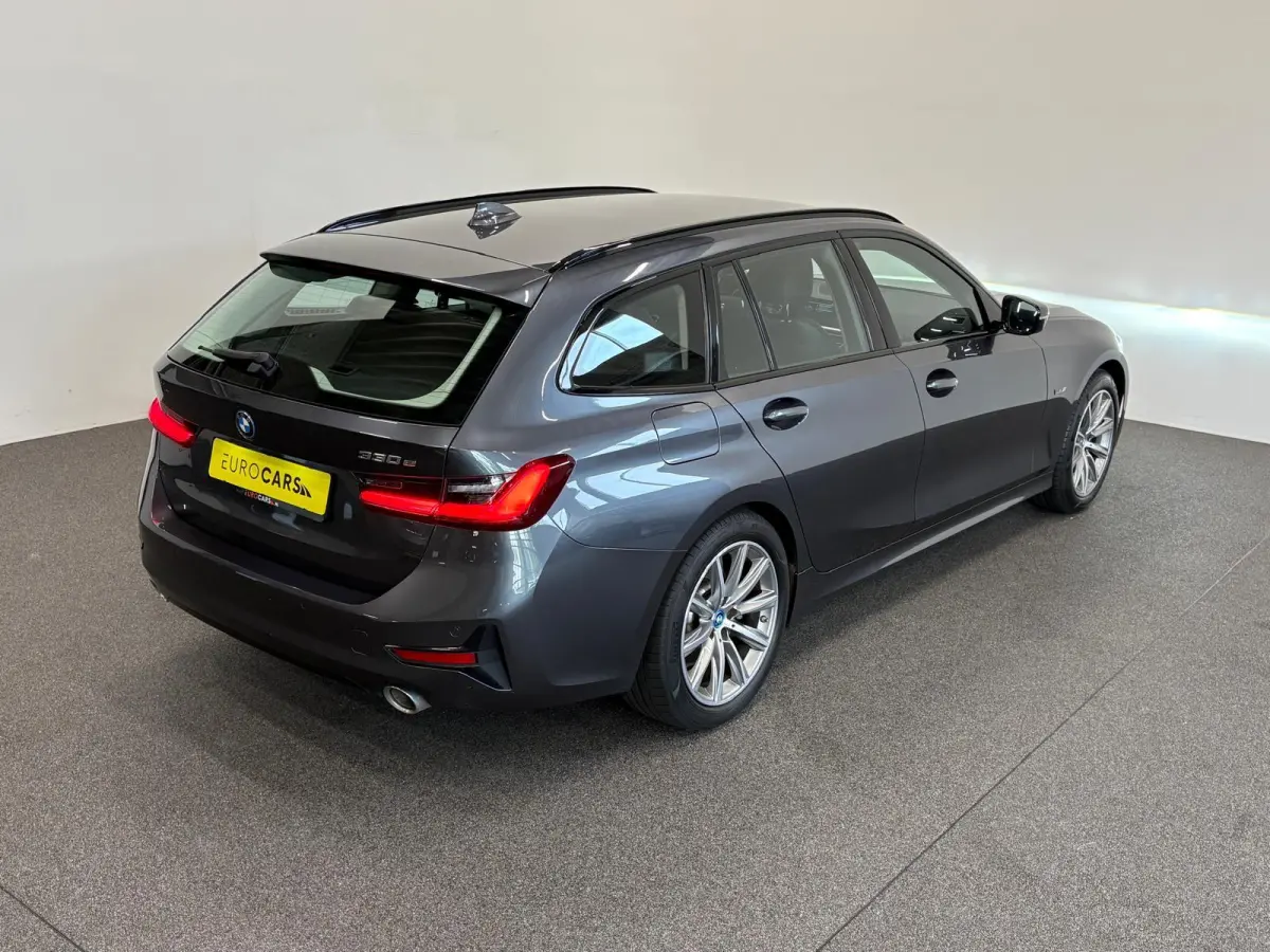 330e Sportline Automaat 292pk Airco Navi Carplay PDC VA Adaptive Cruise Control Stoel/Stuurwielverwarming Full LED BMW HiFi