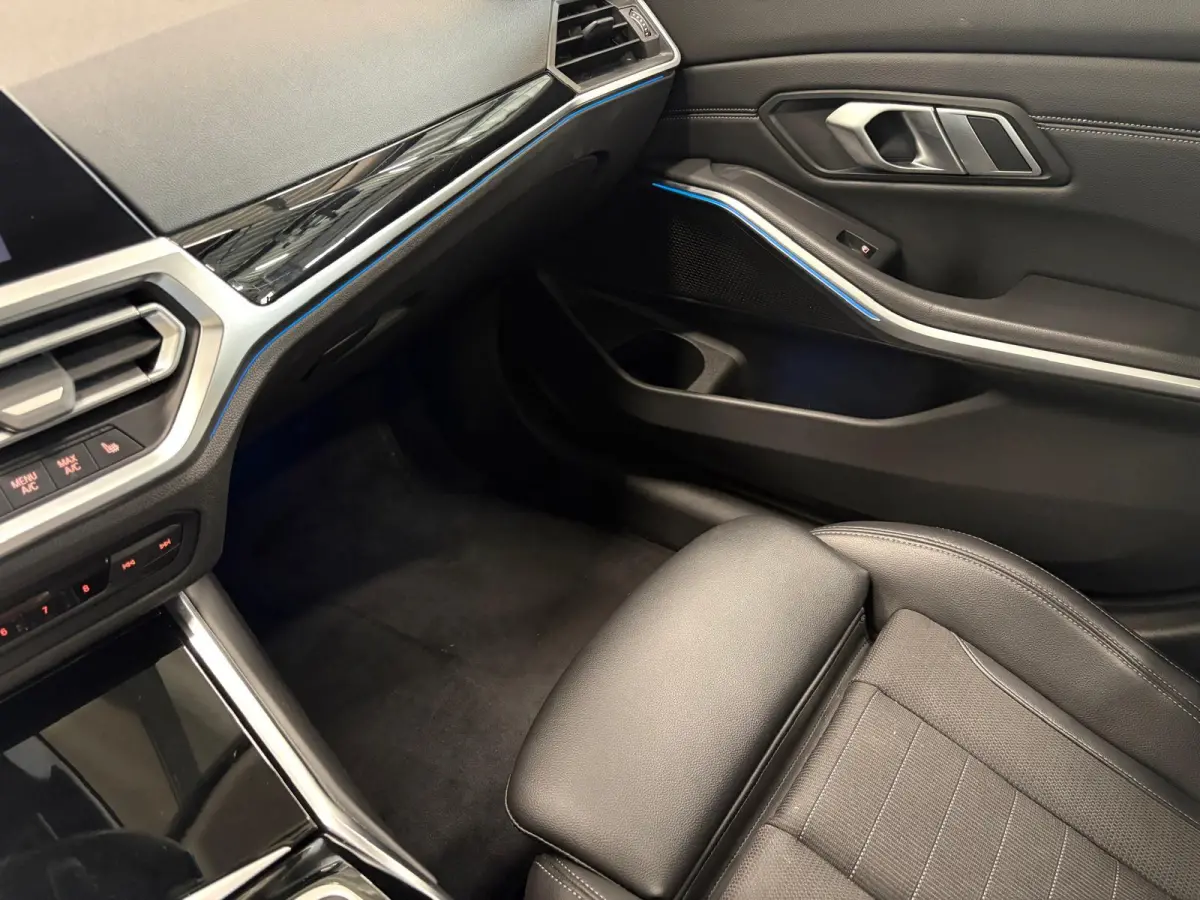 330e Sportline Automaat 292pk Airco Navi Carplay PDC VA Adaptive Cruise Control Stoel/Stuurwielverwarming Full LED BMW HiFi