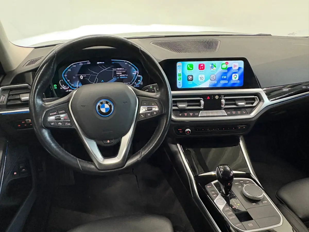 330e Sportline Automaat 292pk Airco Navi Carplay PDC VA Adaptive Cruise Control Stoel/Stuurwielverwarming Full LED BMW HiFi