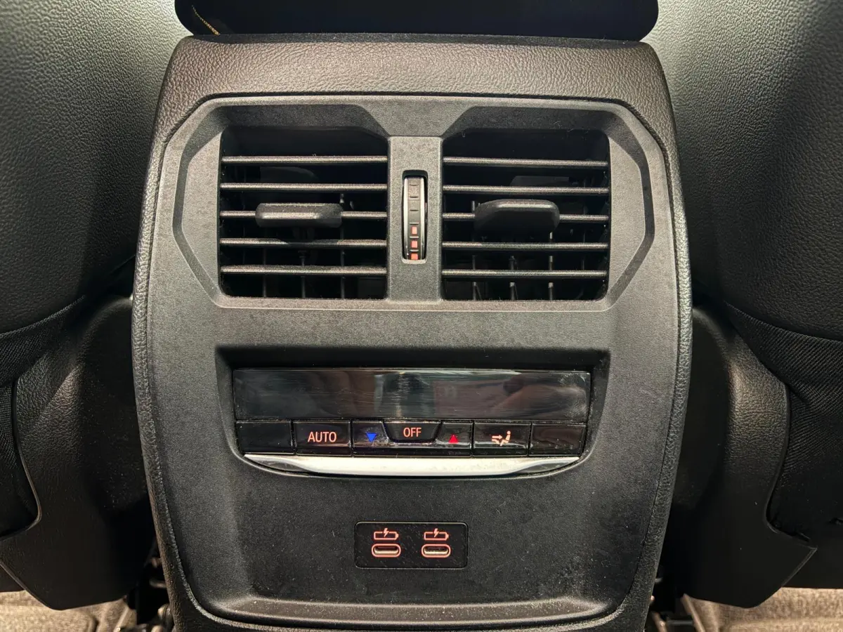 330e Sportline Automaat 292pk Airco Navi Carplay PDC VA Adaptive Cruise Control Stoel/Stuurwielverwarming Full LED BMW HiFi